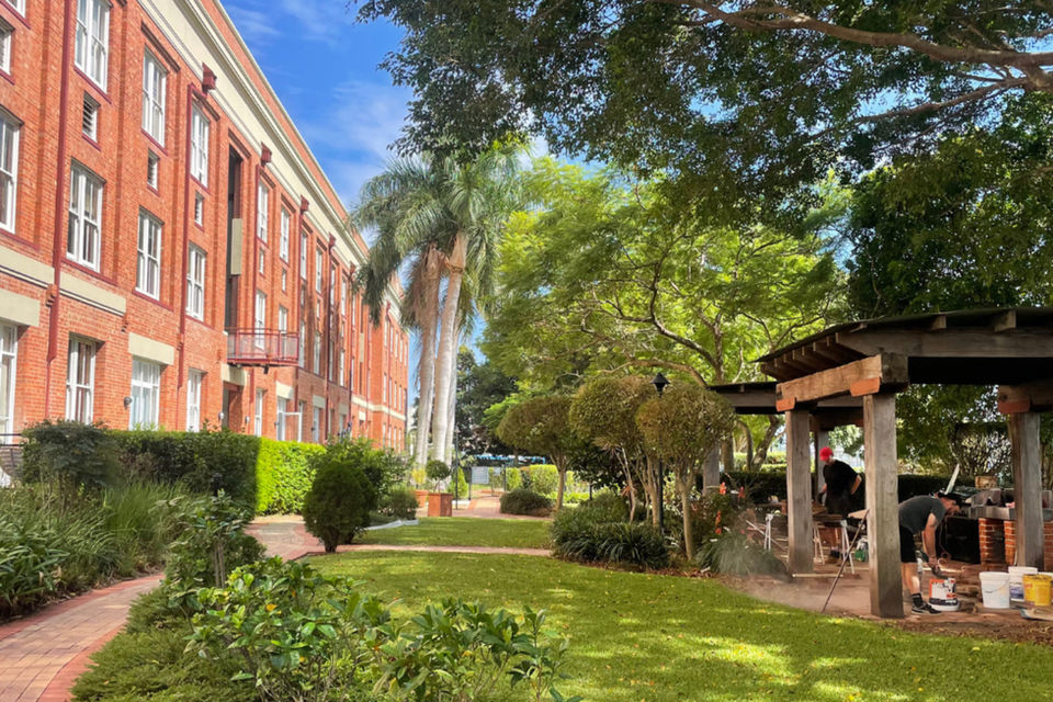 Commercial Property Garden & Grounds Maintenance