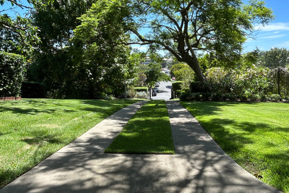 Residential Grounds Maintenance